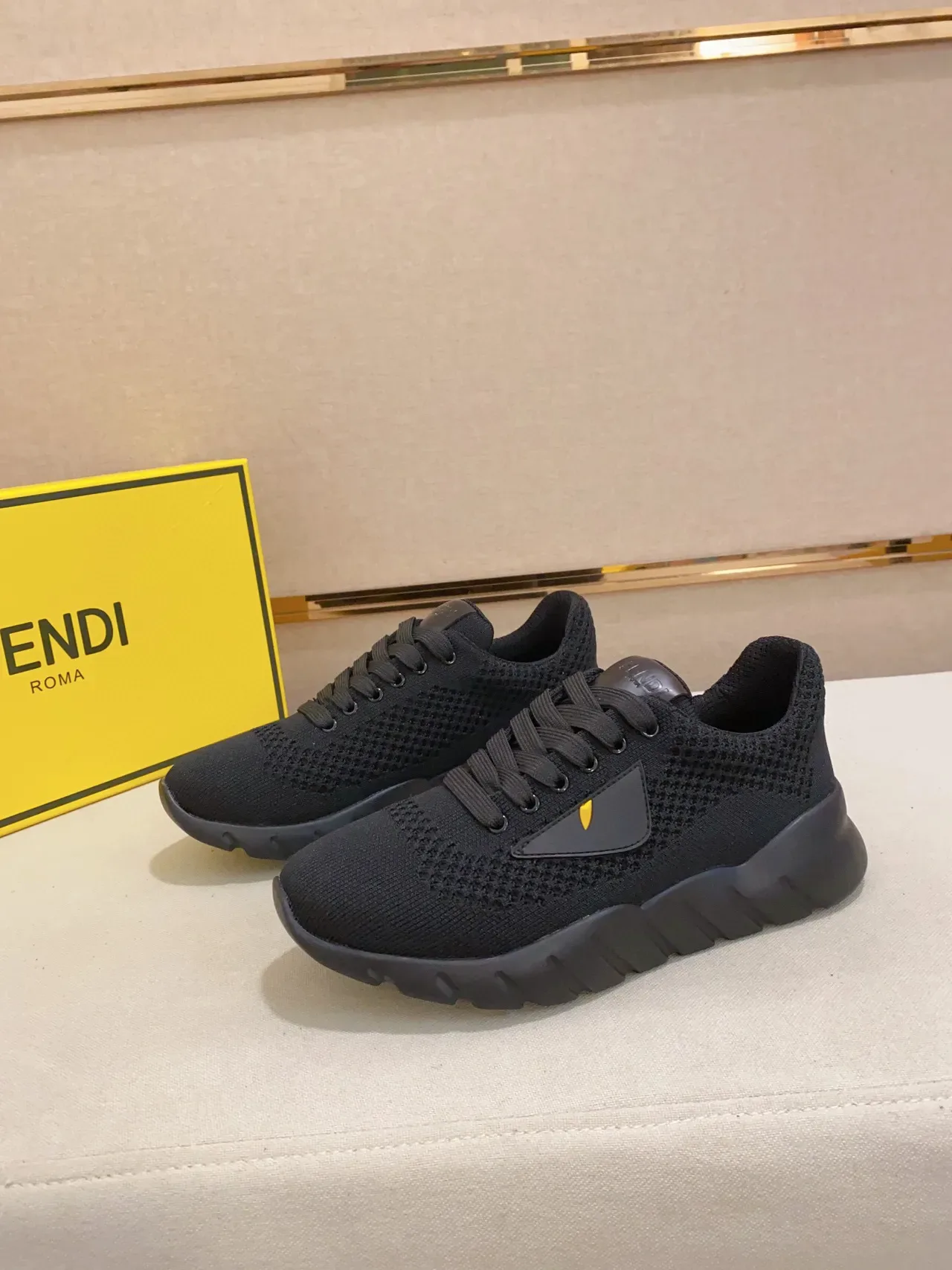 Fendi Mania Runner Zapatillas Lifestyle Negras en Tricot 4