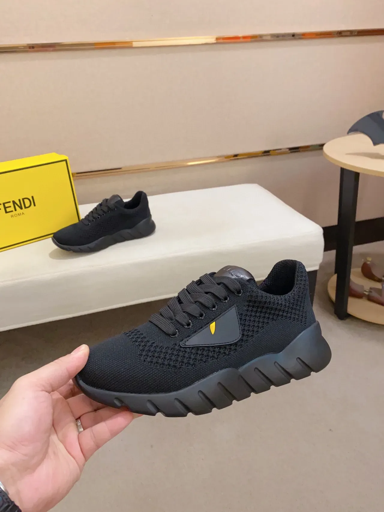 Fendi Mania Runner Zapatillas Lifestyle Negras en Tricot 7