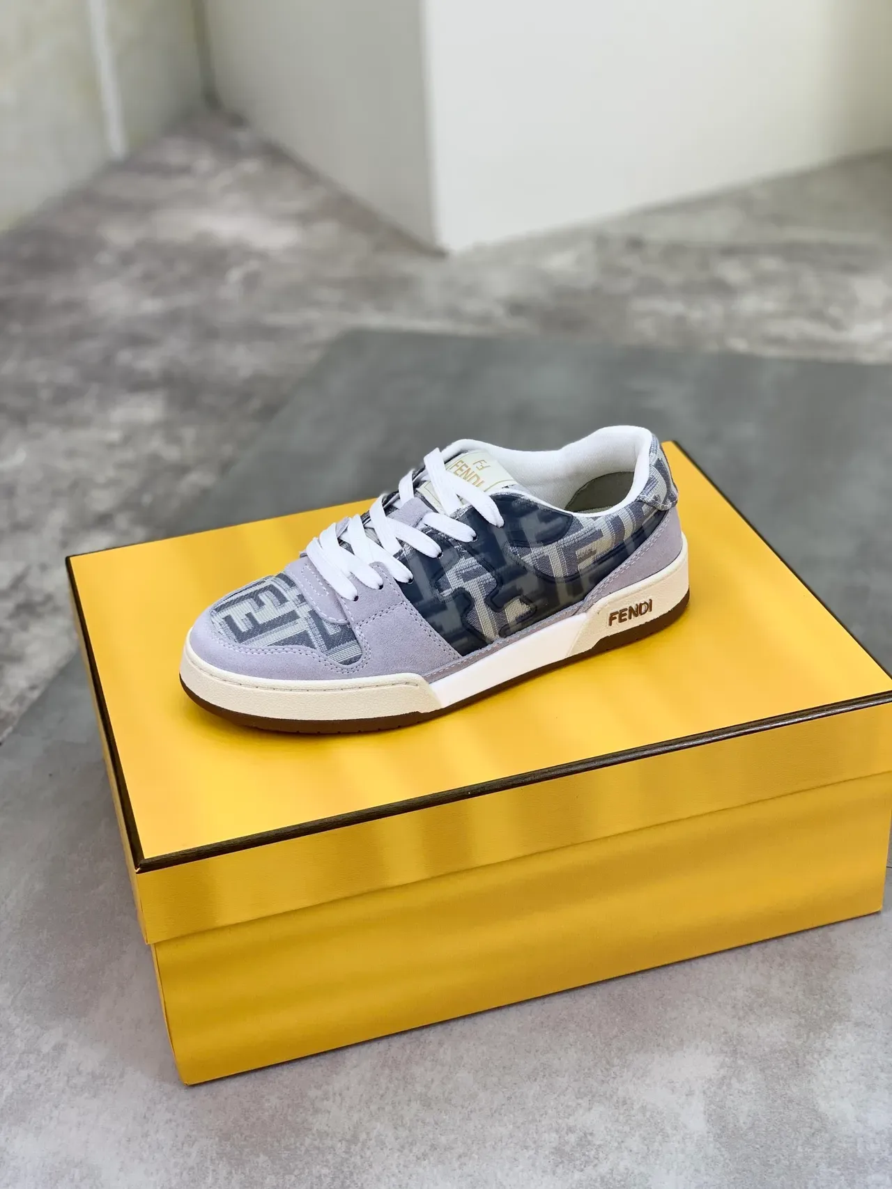 Fendi Monogram-Print Baskets Lifestyle Basses en Daim 4
