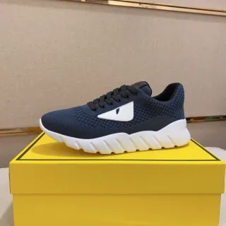 Fendi 海军蓝白针织鞋面雕塑凸纹中底生活方式运动鞋