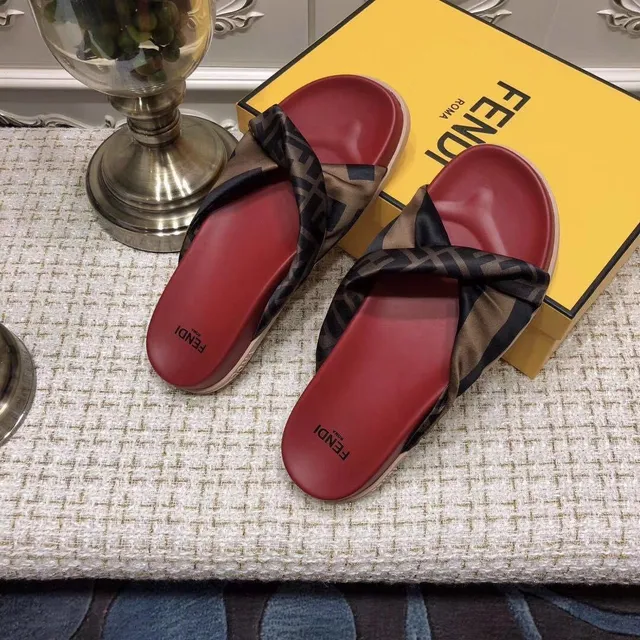 Fendi 红棕色丝绸 FF-Logo 带模制鞋垫拖鞋 2