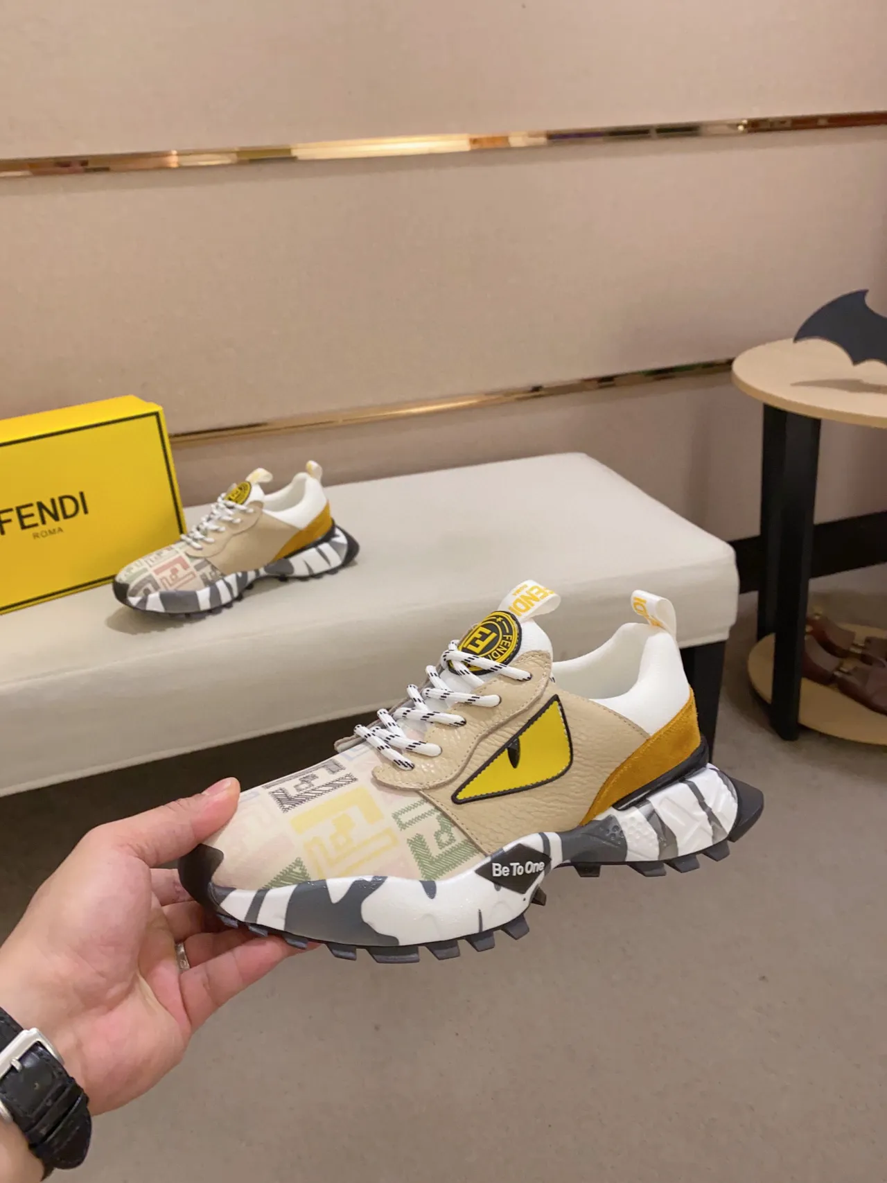 Fendi Suela Amarillo Beige Motivo Ojo Monstruo Zapatillas Chunky 8