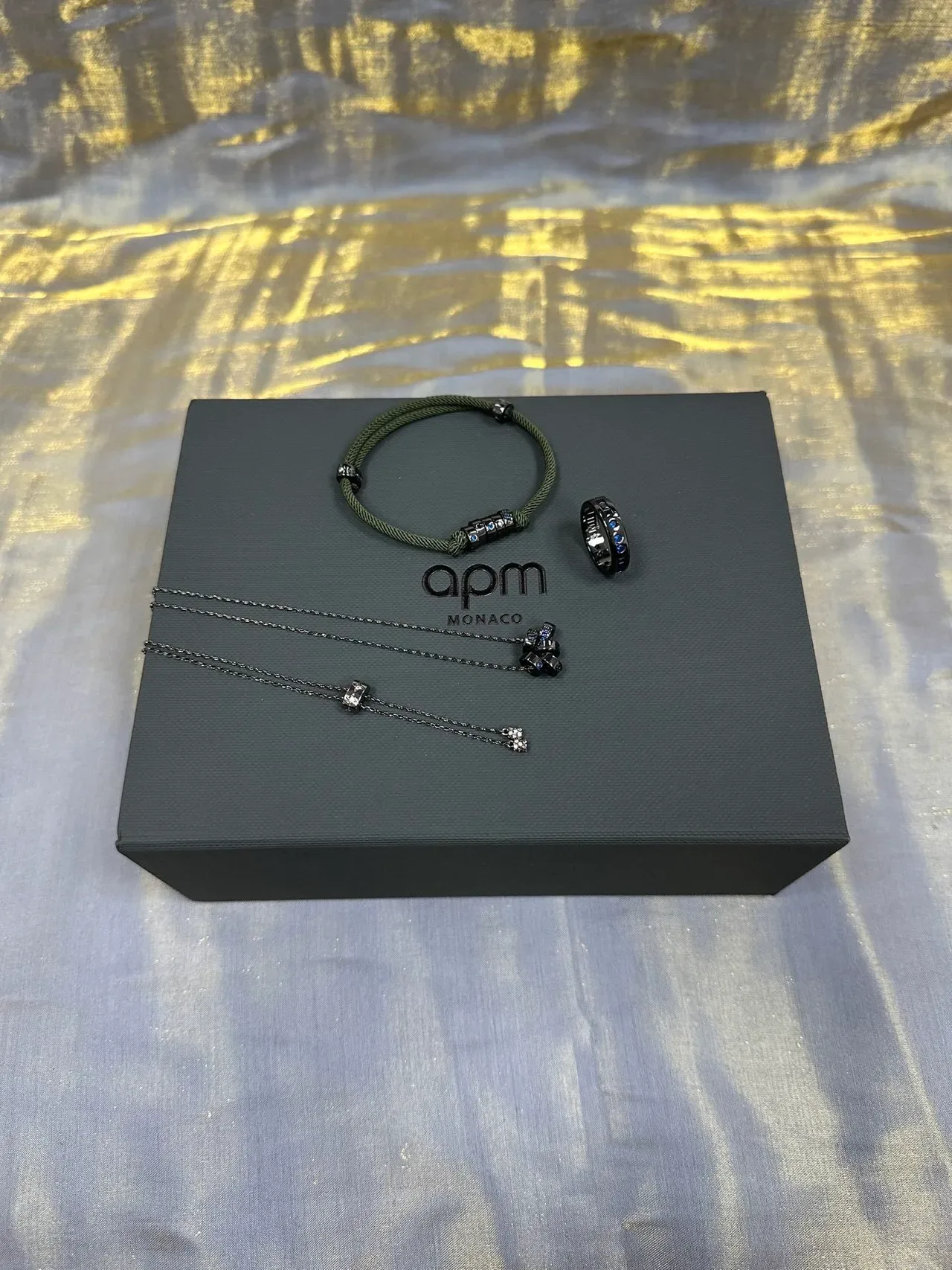 APM Monaco Pulseira de Cordão Trançado com Cluster de Contas Metálicas em Verde Militar e Azul Marinho 7