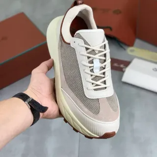 حذاء رياضي بيج وبني كبير الحجم midsole مصقول upper مواد مختلطة