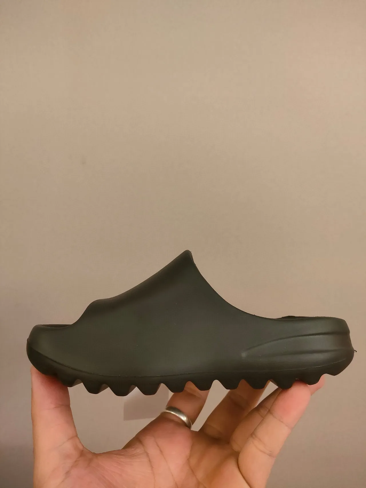 Beige Molded Foam Construction Scalloped Outsole Clog 12