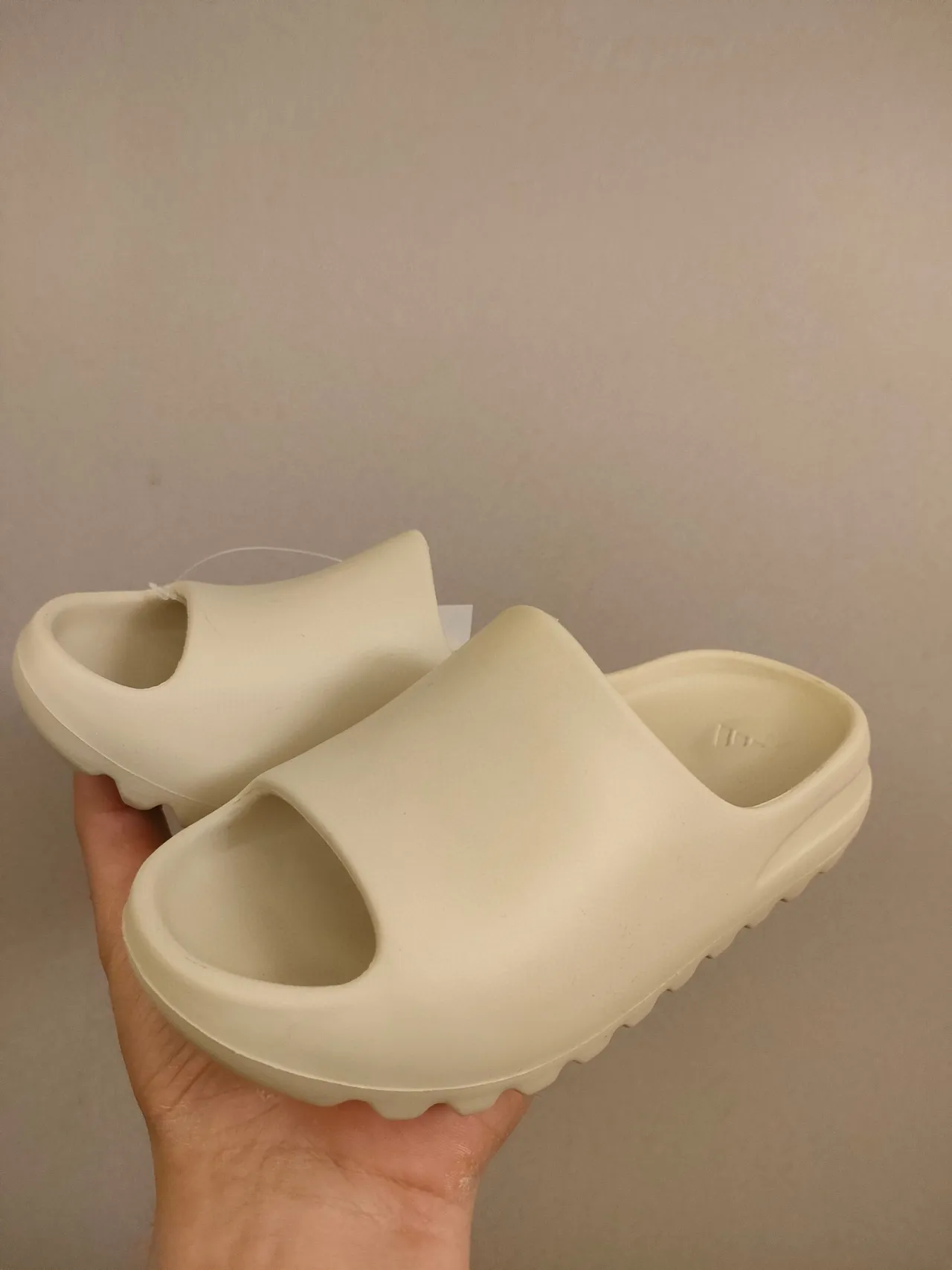 Beige Molded Foam Construction Scalloped Outsole Clog 23