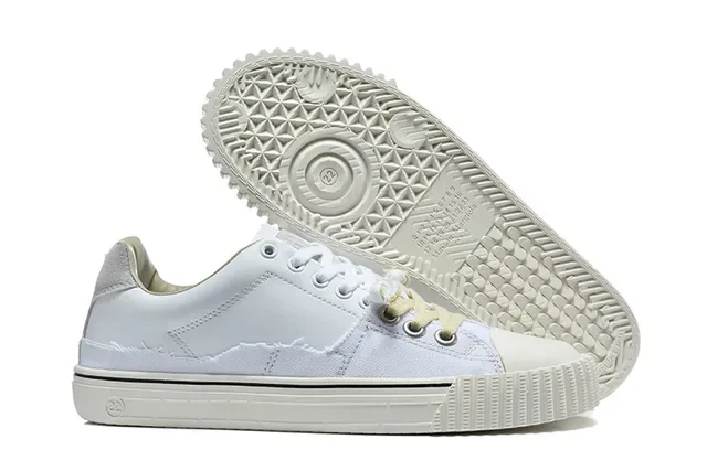 Black and Cream Canvas Low-Top Sneakers 11