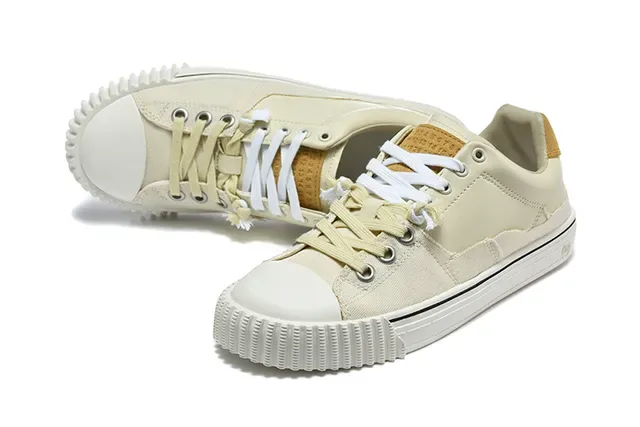 Black and Cream Canvas Low-Top Sneakers 22