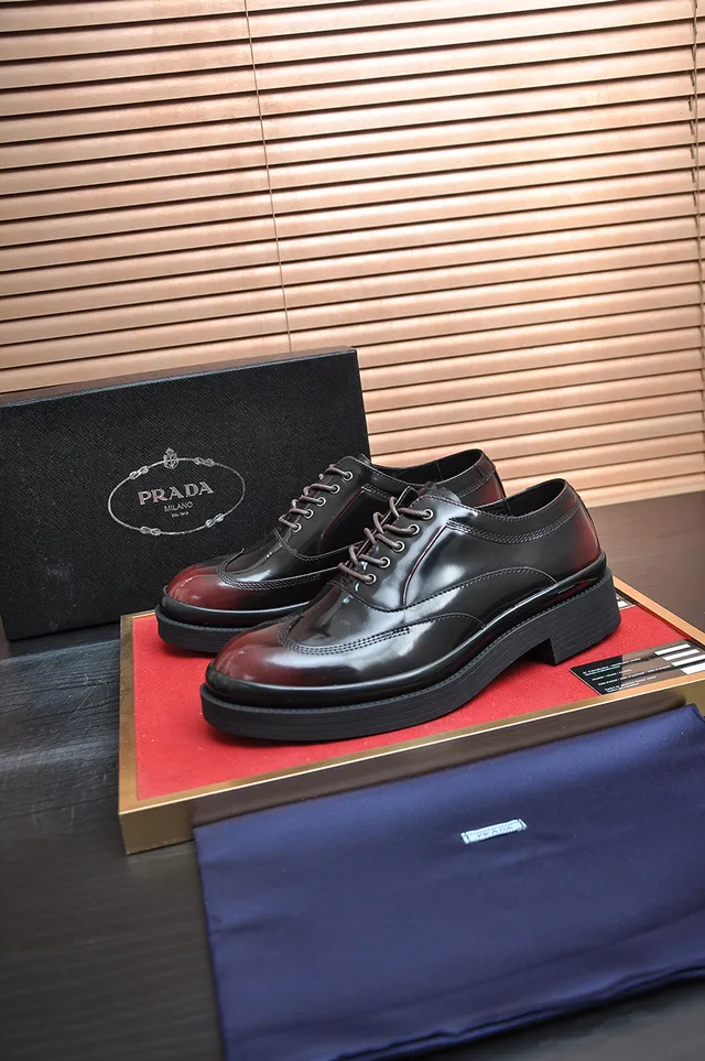 Brogue à aile noire cuir verni brillant bordeaux 4
