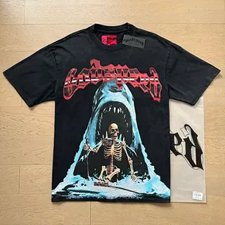 Black Graphic-Print Oversized Double-Sided Art T-Shirt 6