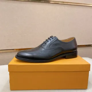 Chaussures Oxford en cuir à cap-toe noires