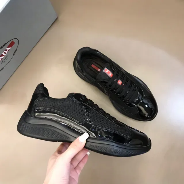 Tênis Lifestyle Preto Couro Patentado e Malha 7