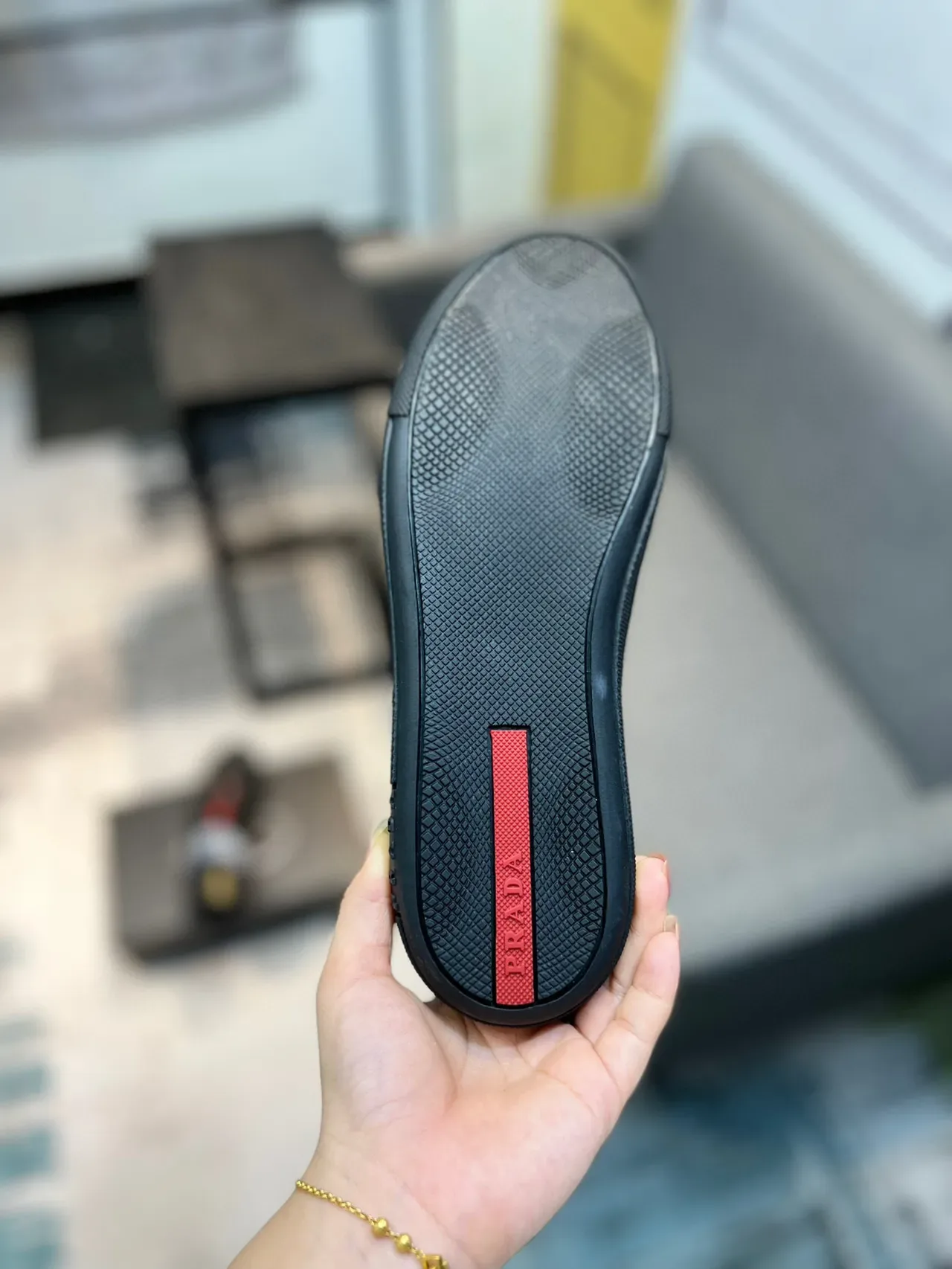 Black Red Low-Top Leather-Like Upper Sneakers 9