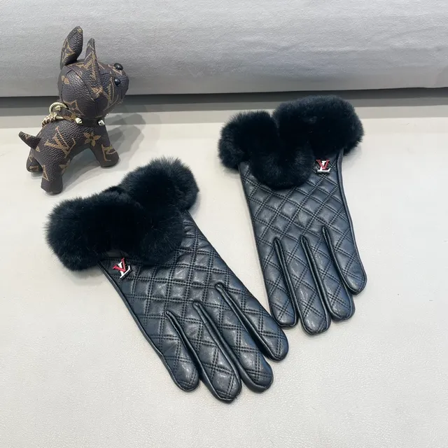 Gants en cuir noir et rouge matelassés avec ourlet de fourrure 4