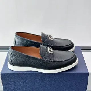 Black White Pebbled Leather Rubber Sole Loafer