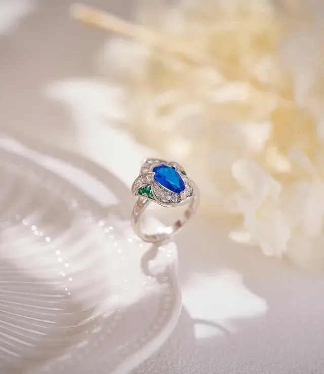 Blue Green Pear-Cut Central Stone Pavé Diamond Halo Ring 5