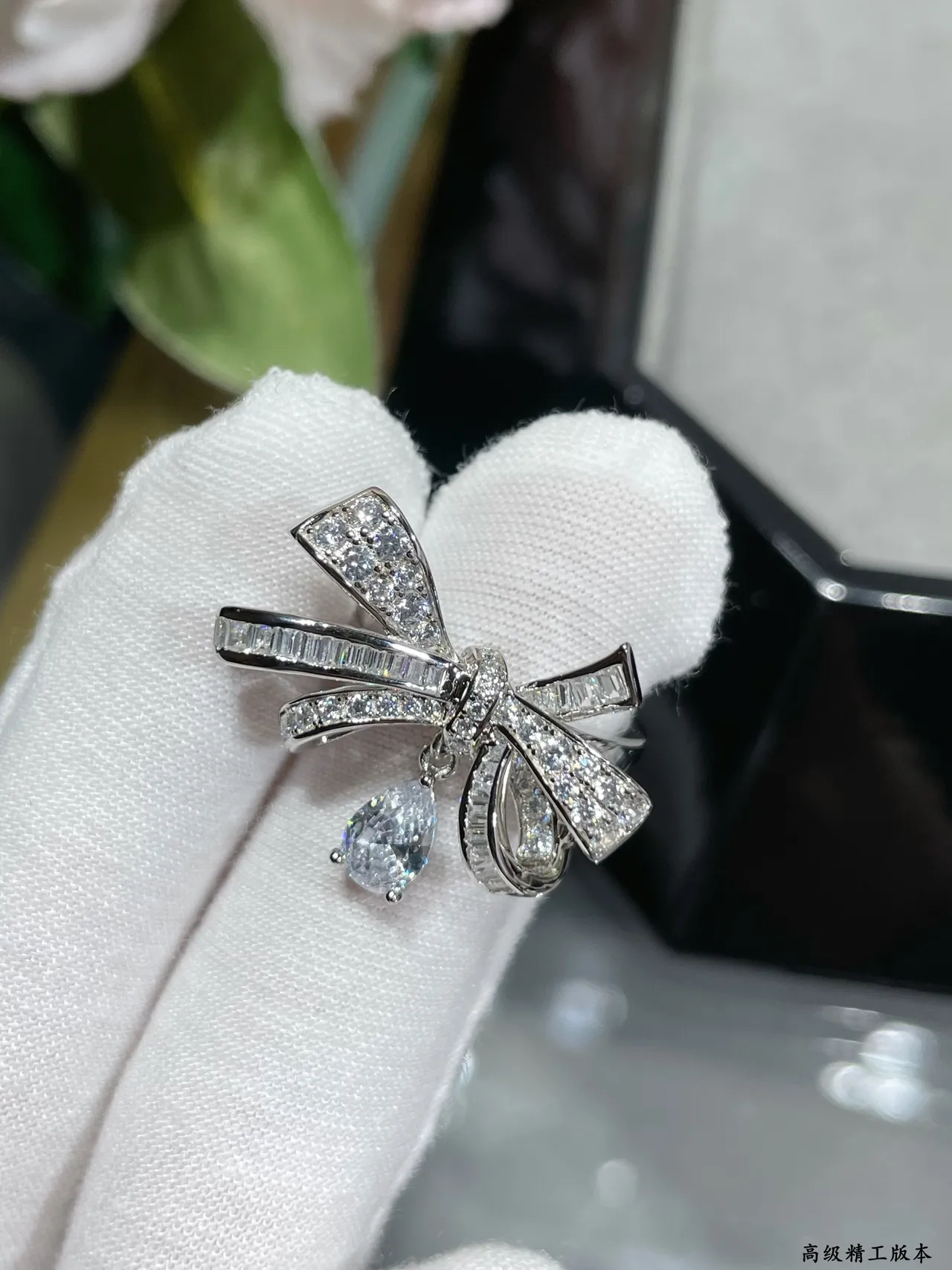 Bow Motif Pavé-Set Teardrop Pendant Ring 6