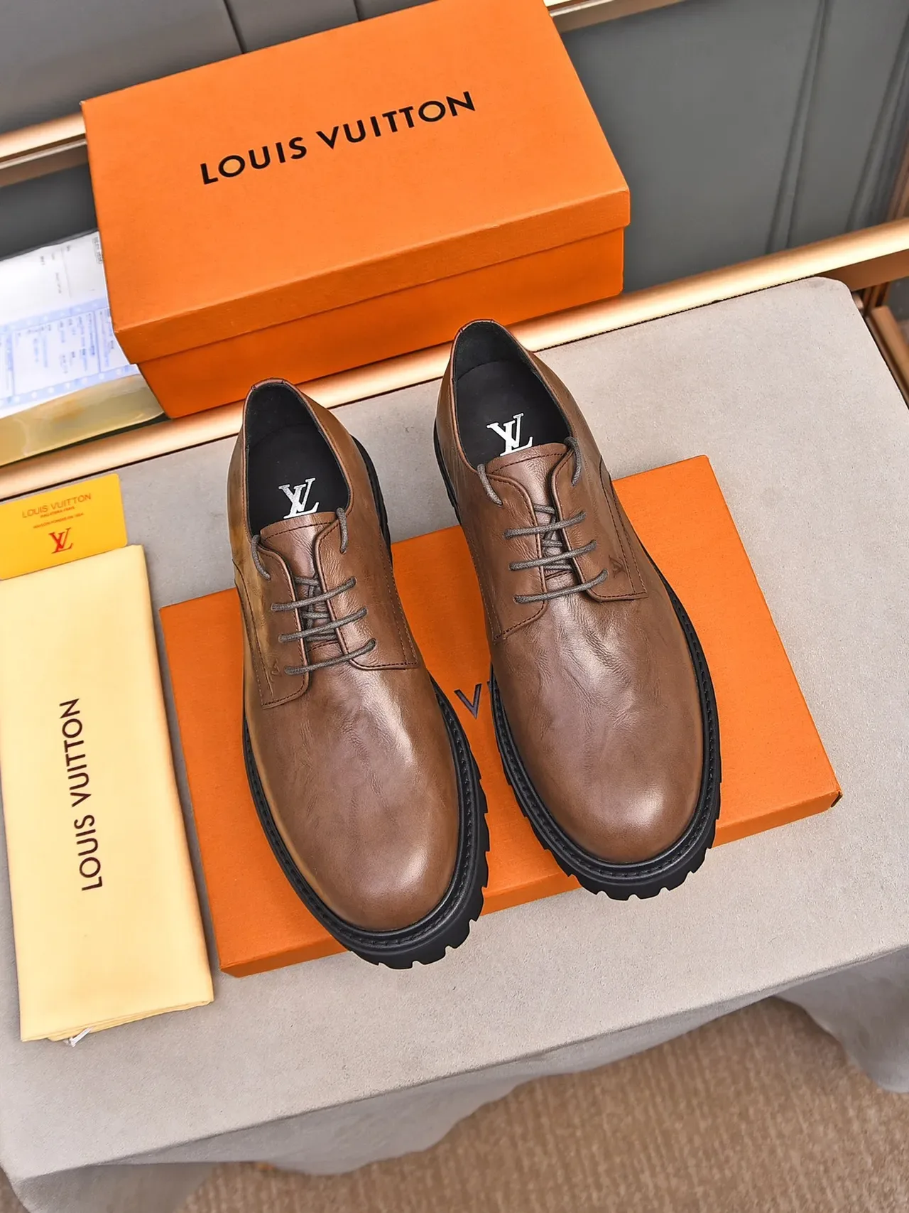 Brown Black Leather Chunky Lug Sole Oxford Shoes 2