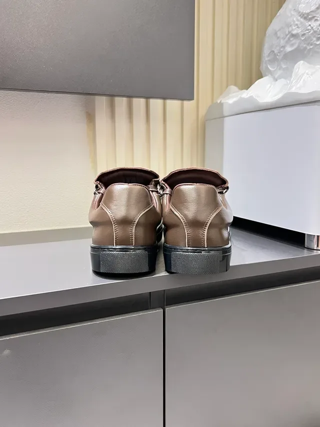 Brown Black Leather Upper Rubber Sole Sneakers 2