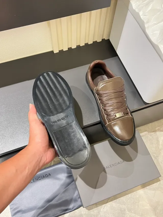 Brown Black Leather Upper Rubber Sole Sneakers 3