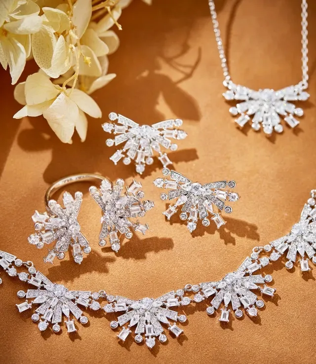 Crystal Fan-Cluster Statement Earrings 3