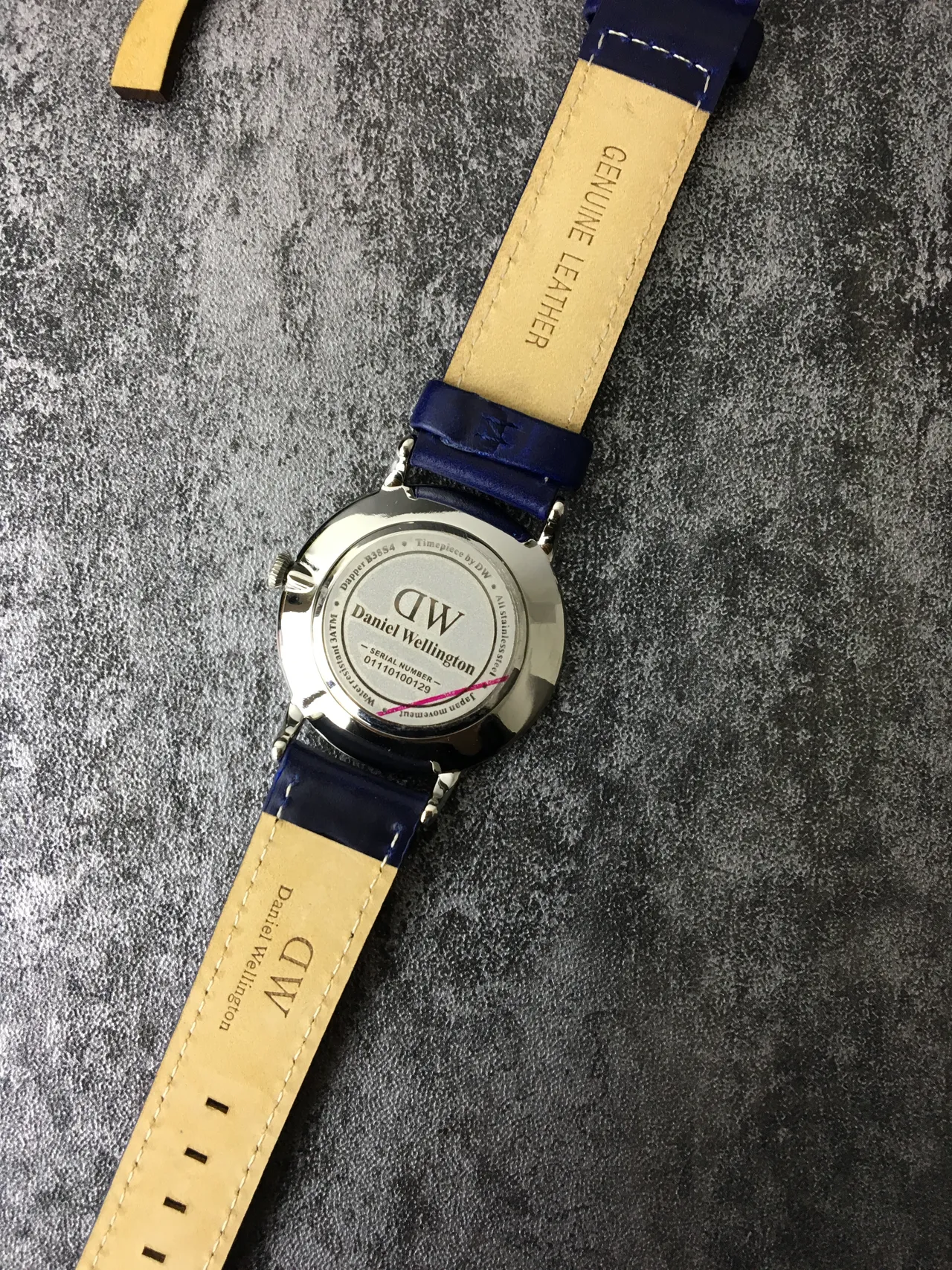 Daniel Wellington 经典蓝白极简薄壳石英手表 3