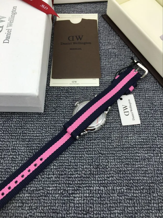 Daniel Wellington 白色海军极简表盘石英表 2