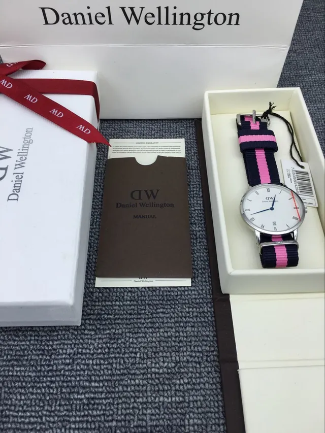 Daniel Wellington 白色海军极简表盘石英表 4