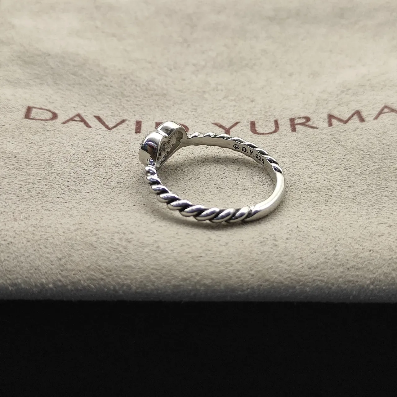 David Yurman Cable Classics Love Silver Gray Heart-Shaped Pavé-Textured Ring 4