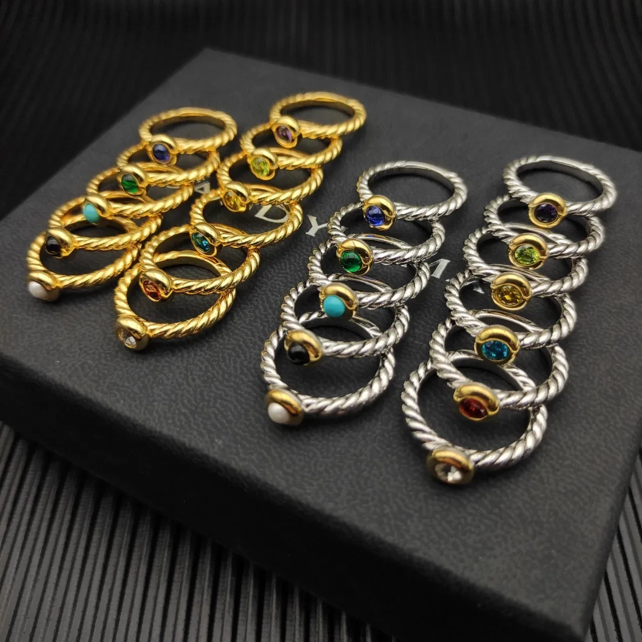 David Yurman Cable Collection Anel com faixa torcida azul dourada com pedras cabochon 2