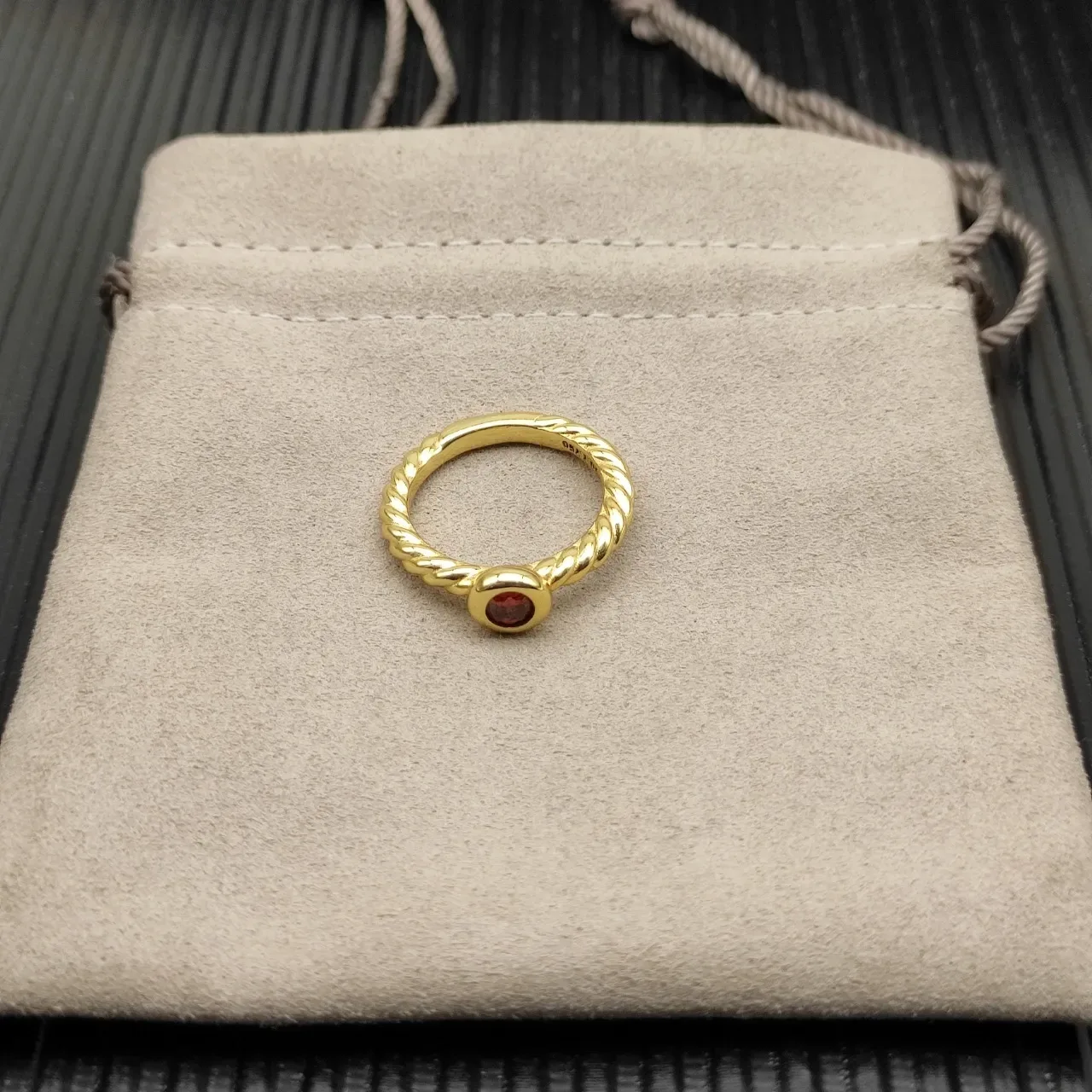 David Yurman Bague Bande Cable Tordu Or Rouge Pierre Cabochon 7