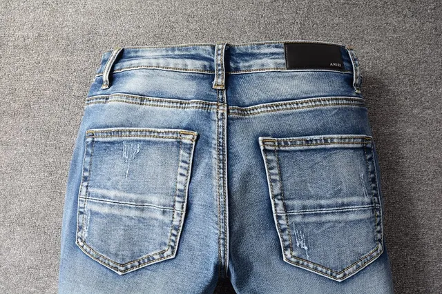 distressed patchwork bleu lavé moyen slim-fit jeans 6