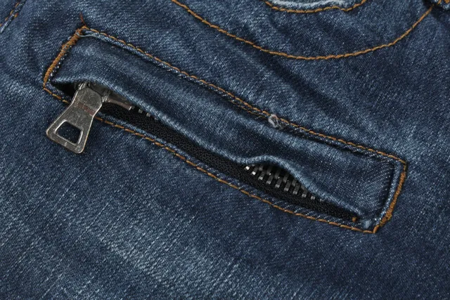 Jeans desgastados reforzados en las rodillas con bolsillo de cremallera y bajo en bruto 5