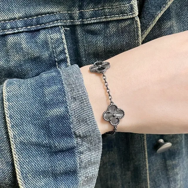 Five-Flower Motif Dark Metallic Bracelet 8