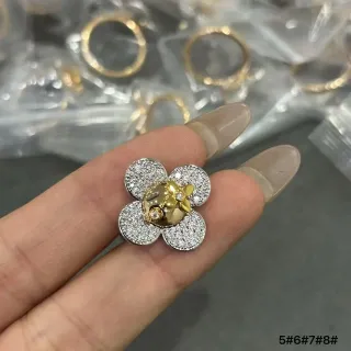 花形Pavé水晶双色戒指