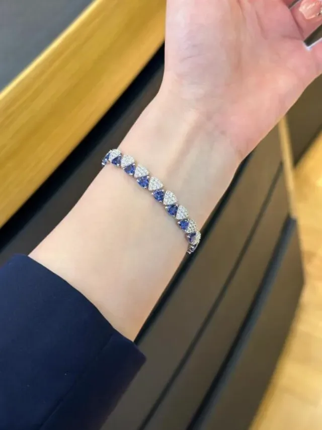 Geometric Triangular Blue and White Pavé Stone Bracelet 3