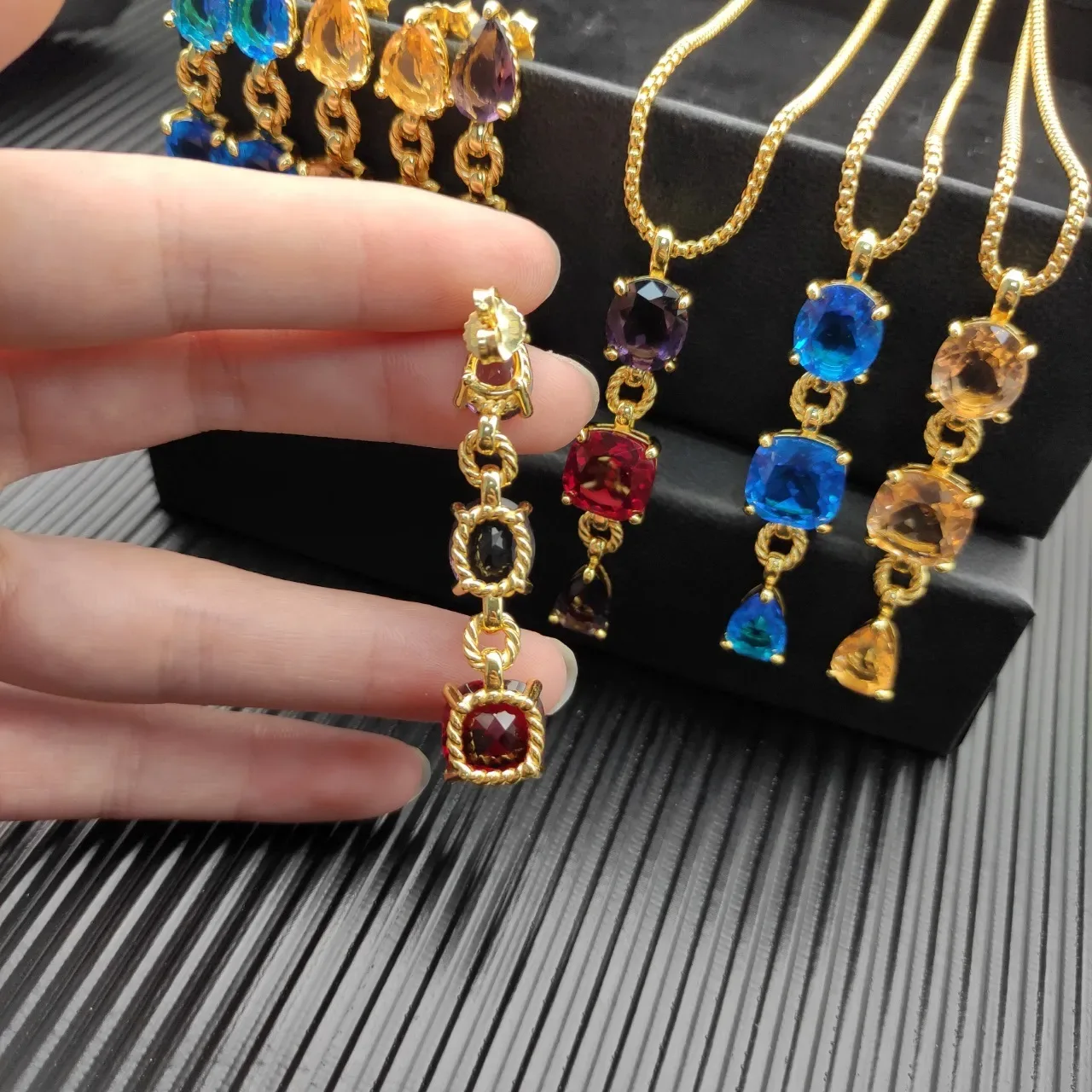 Gold Brown Three-Stone Drop Twisted Rope Links Earrings 7