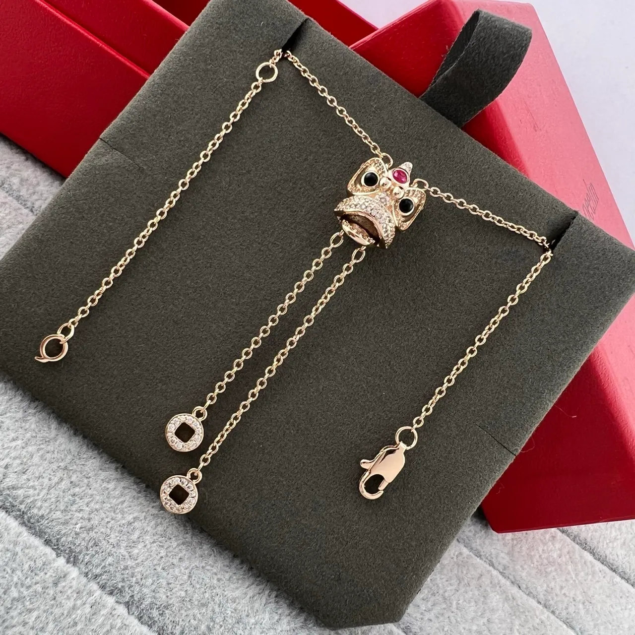 Gold Silver Animal-Head Pendant Pavé-Set Stones Bracelet 6