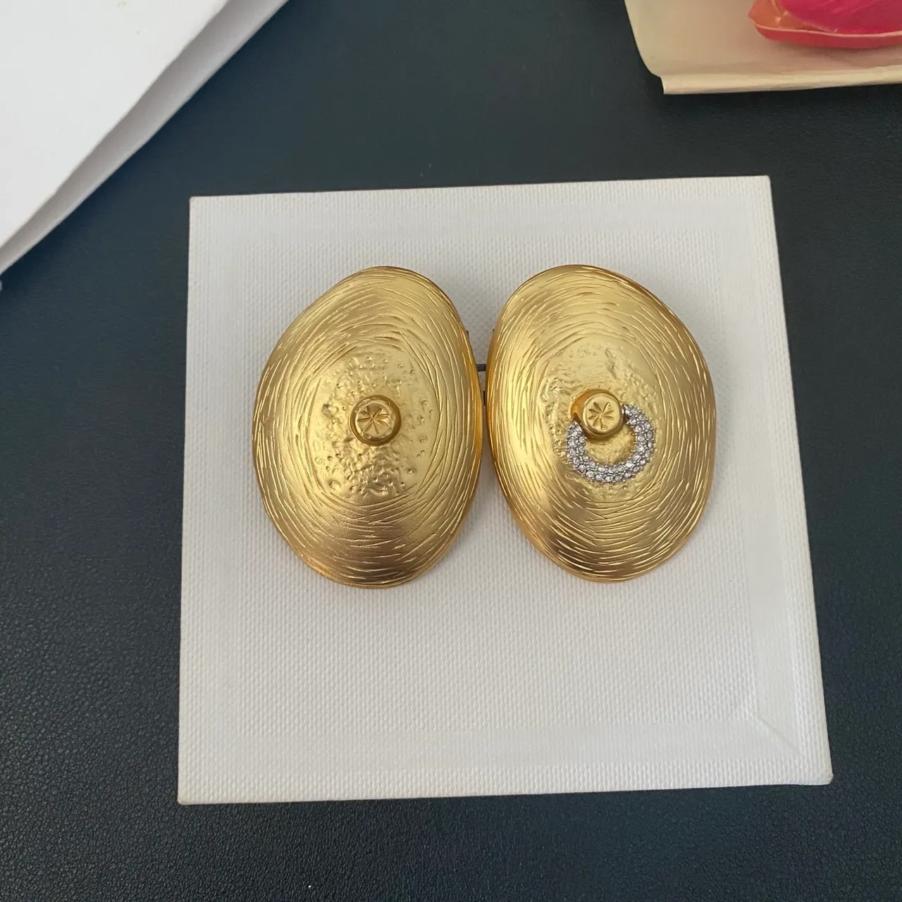 Gold Silver Oval-Shaped Textured Concentric Rings Earrings 3