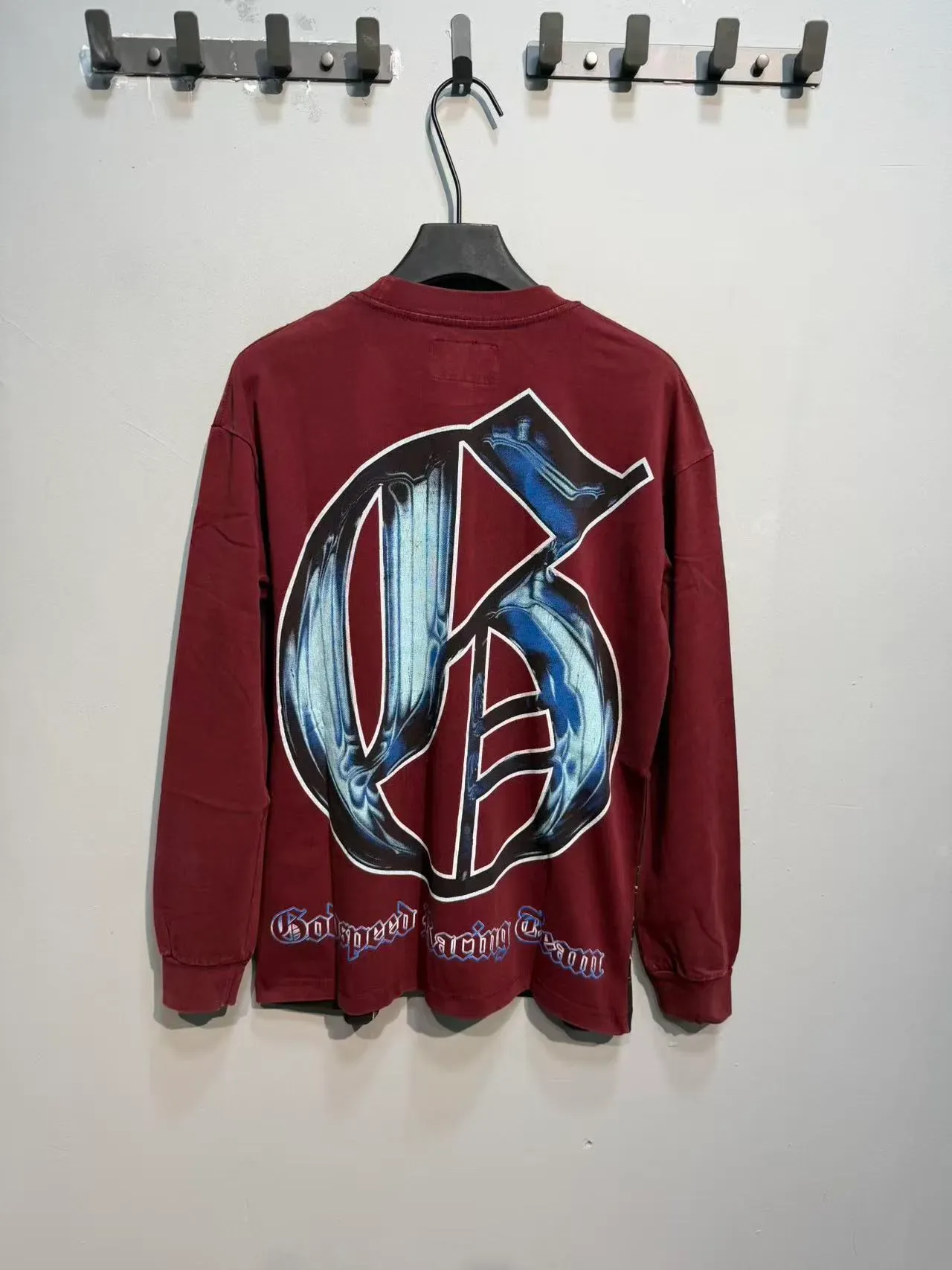 Graphic Print Crewneck Long-Sleeve T-Shirt 11