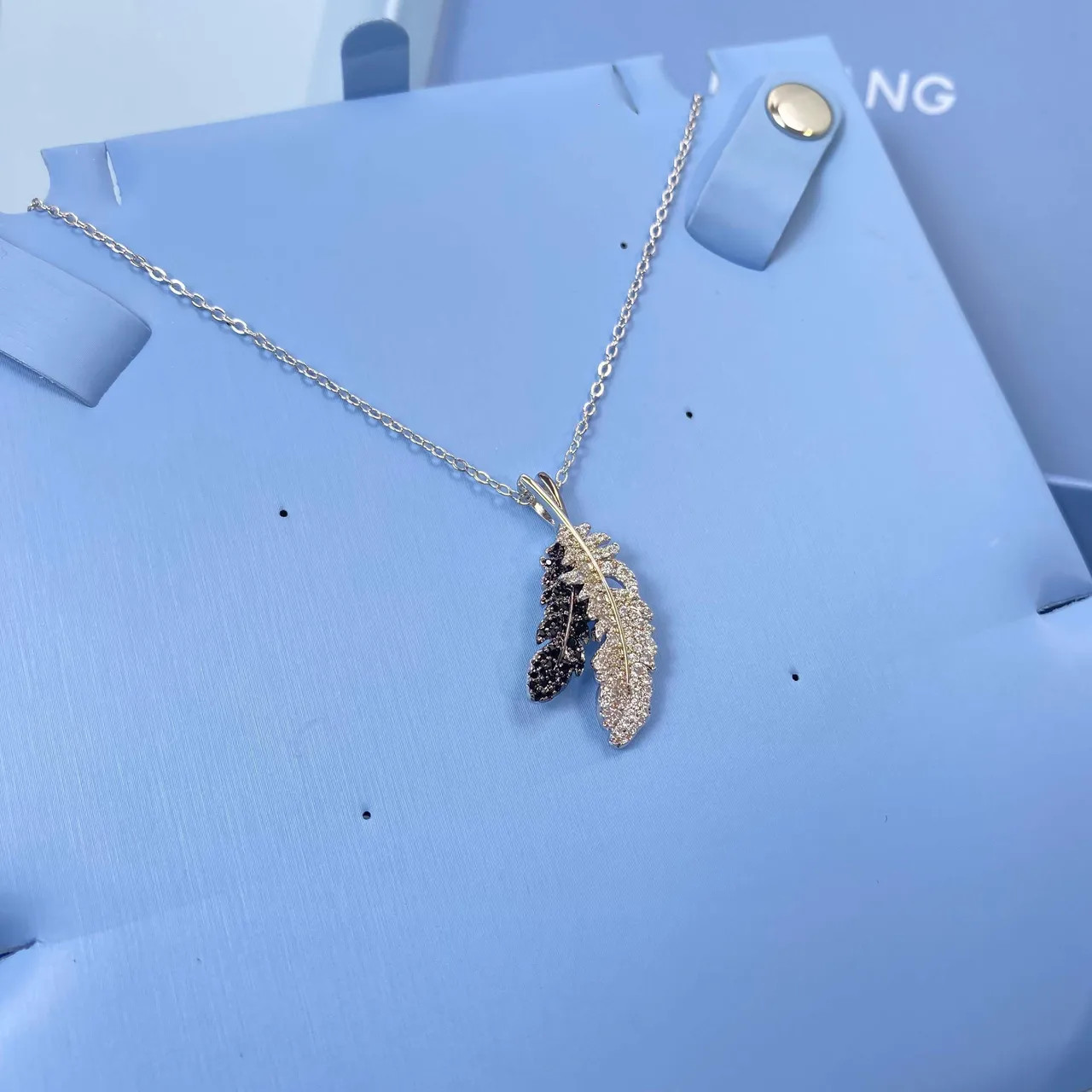 HEFANG Silver Black Feather Motif Pavé-Set Stones Necklace 7