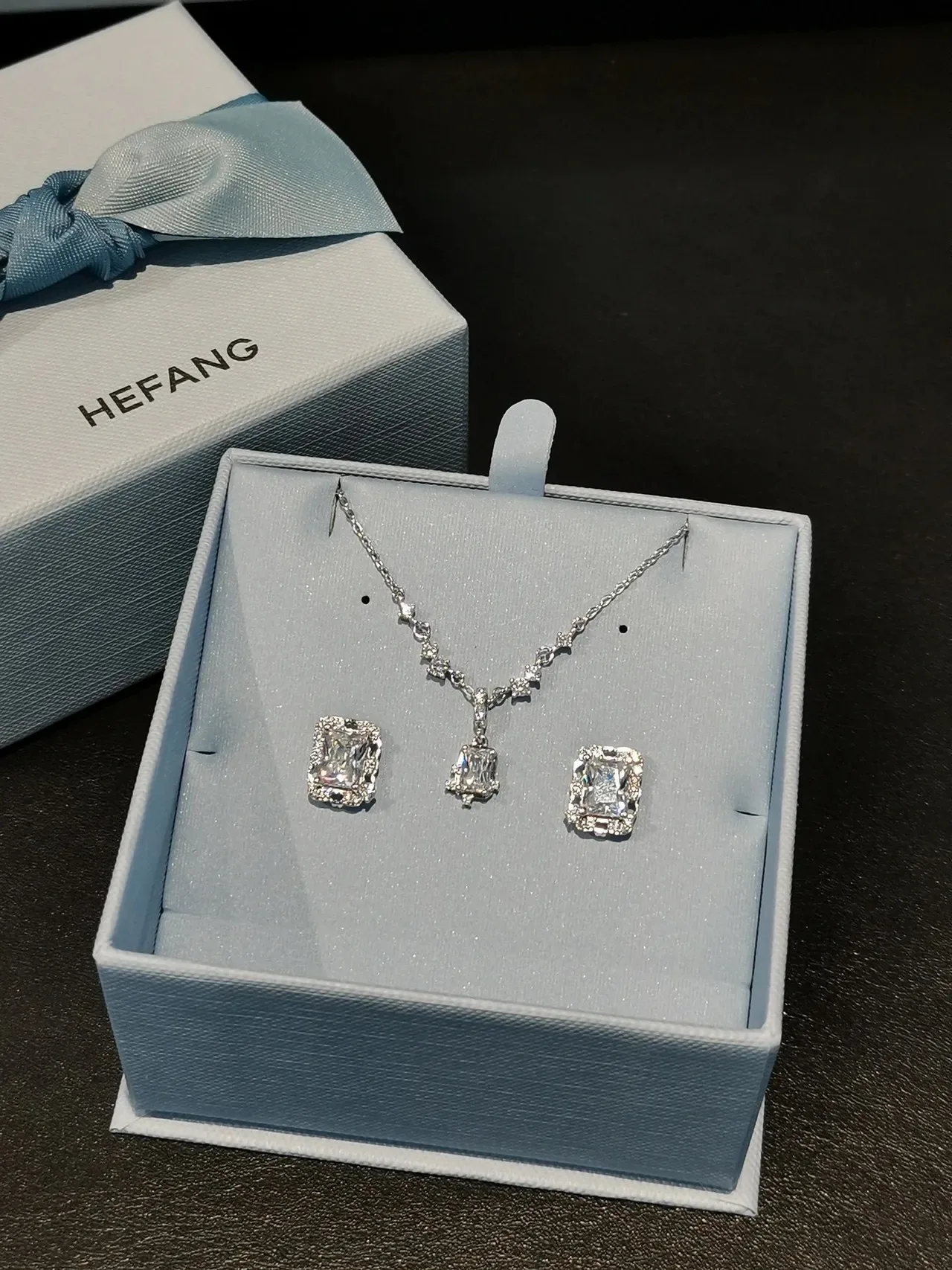 HEFANG Silver-Toned Rectangular Crystal Pendant Necklace 4