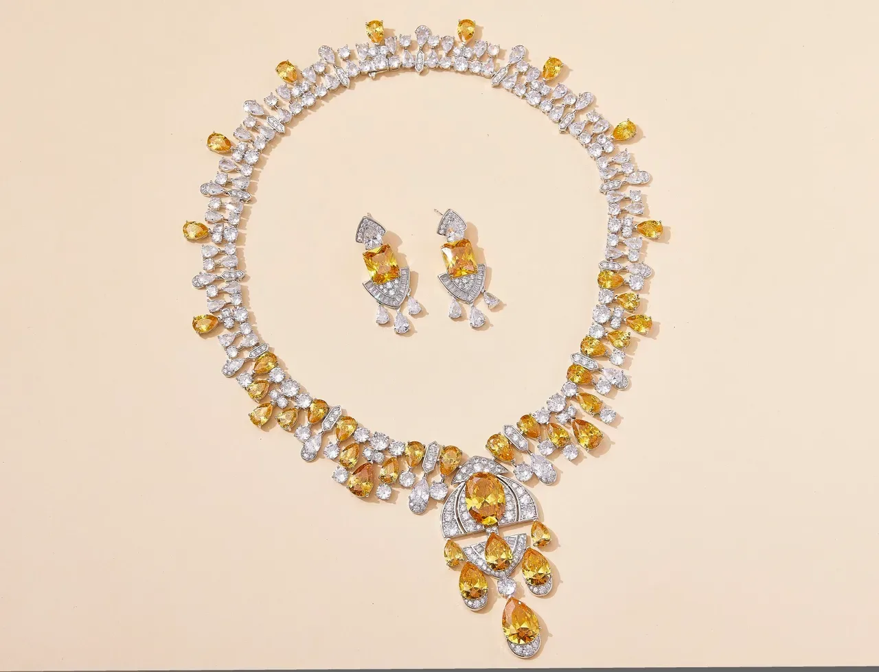 High-Jewelry Yellow and Clear Gemstone Choker Necklace 6