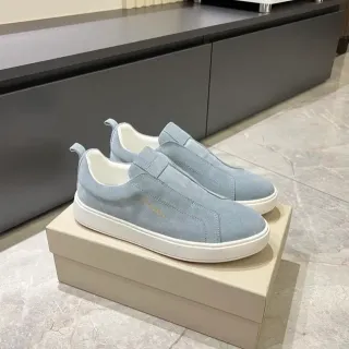 حذاء رياضي أسلوب حياة من سويدي أزرق فاتح slip-on