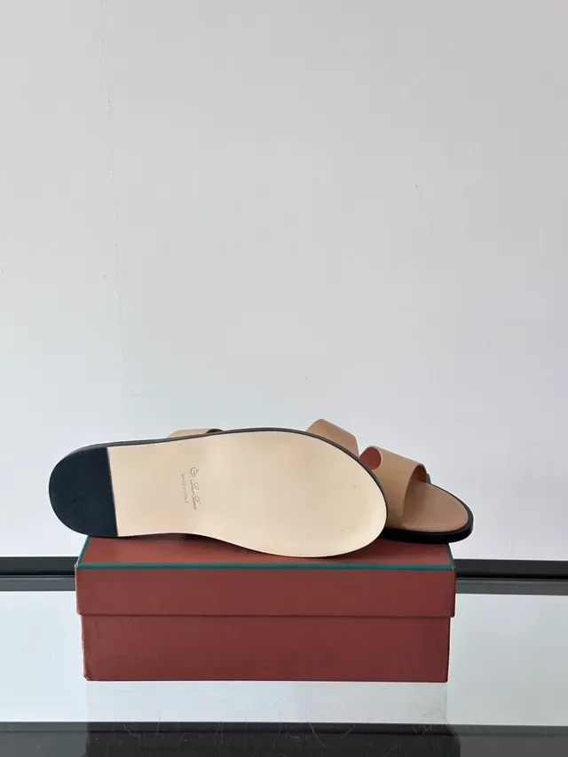 মিনিমালিস্ট দুই স্ট্র্যাপ স্লাইড স্যান্ডেল 2
