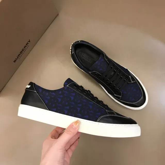 Navy and Black Patterned Low-Top Lace-Up Sneaker 5