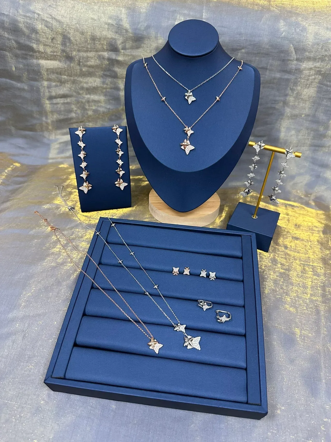Navy Gold Dual Star-Shaped Pendant Pavé-Set Stones Necklace 8