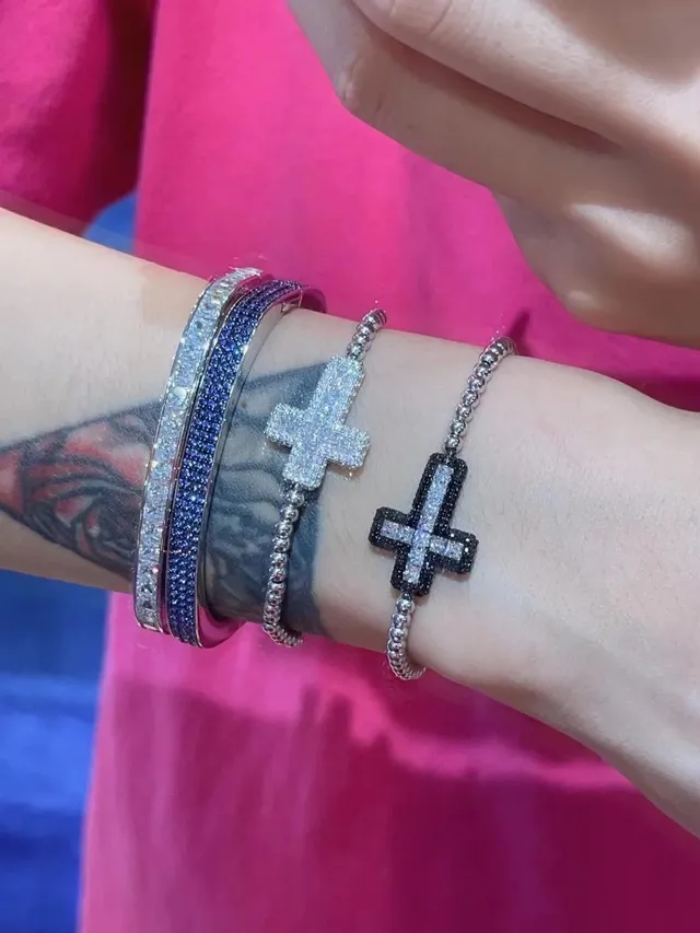 Navy Silver Pavé-Set Cross Pendant Beaded Chain Link Bracelet 4