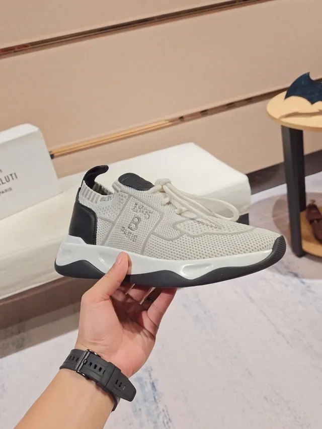 Off-White Tênis Lifestyle com Upper Knit e Solado Chunky 4