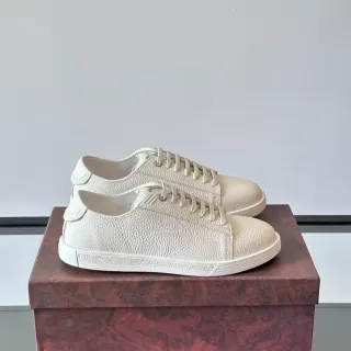 Off-White جلد مقشف low-top أحذية رياضية لايف ستايل